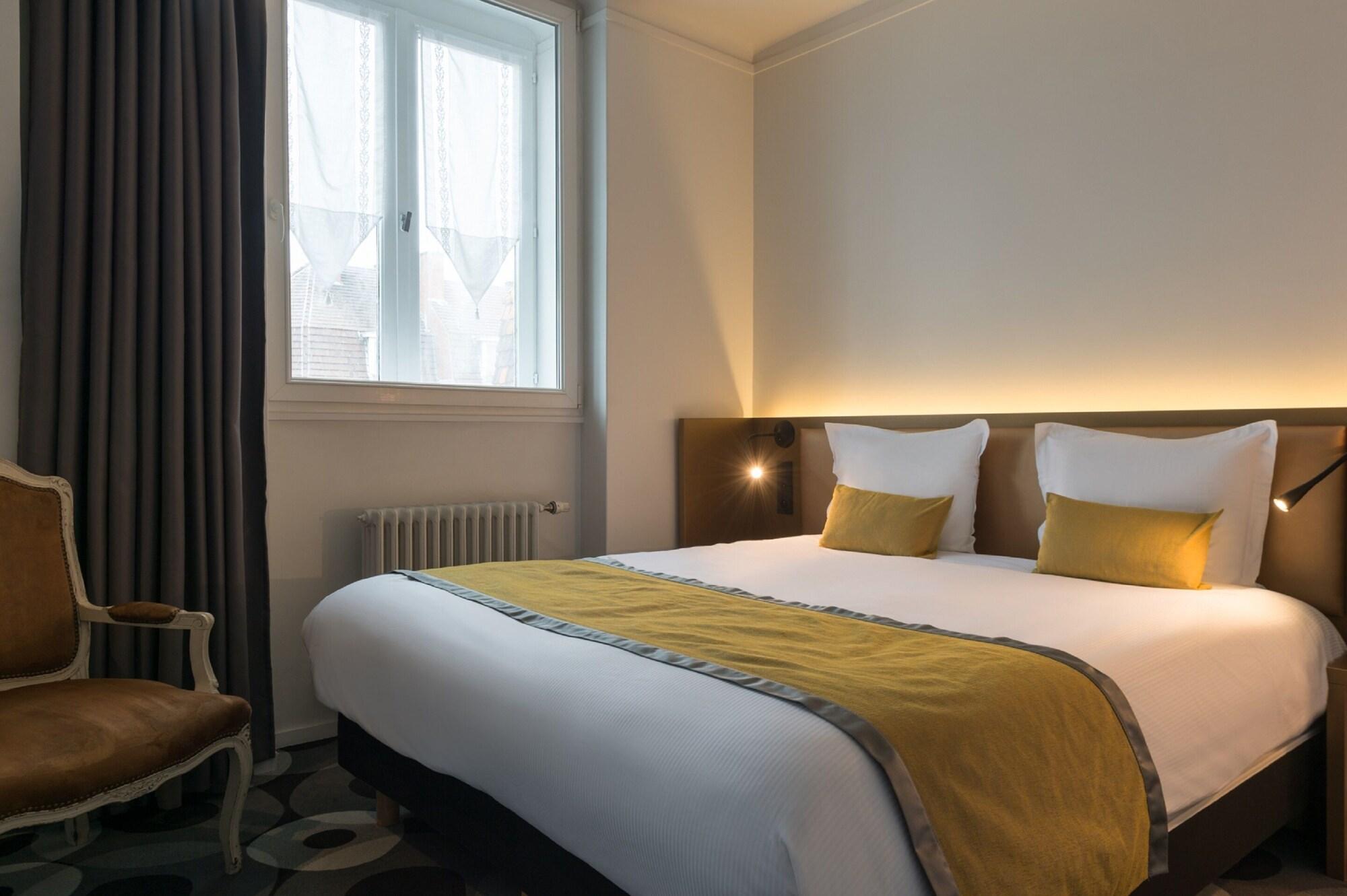 Auberge Du Forgeron Секлин Екстериор снимка